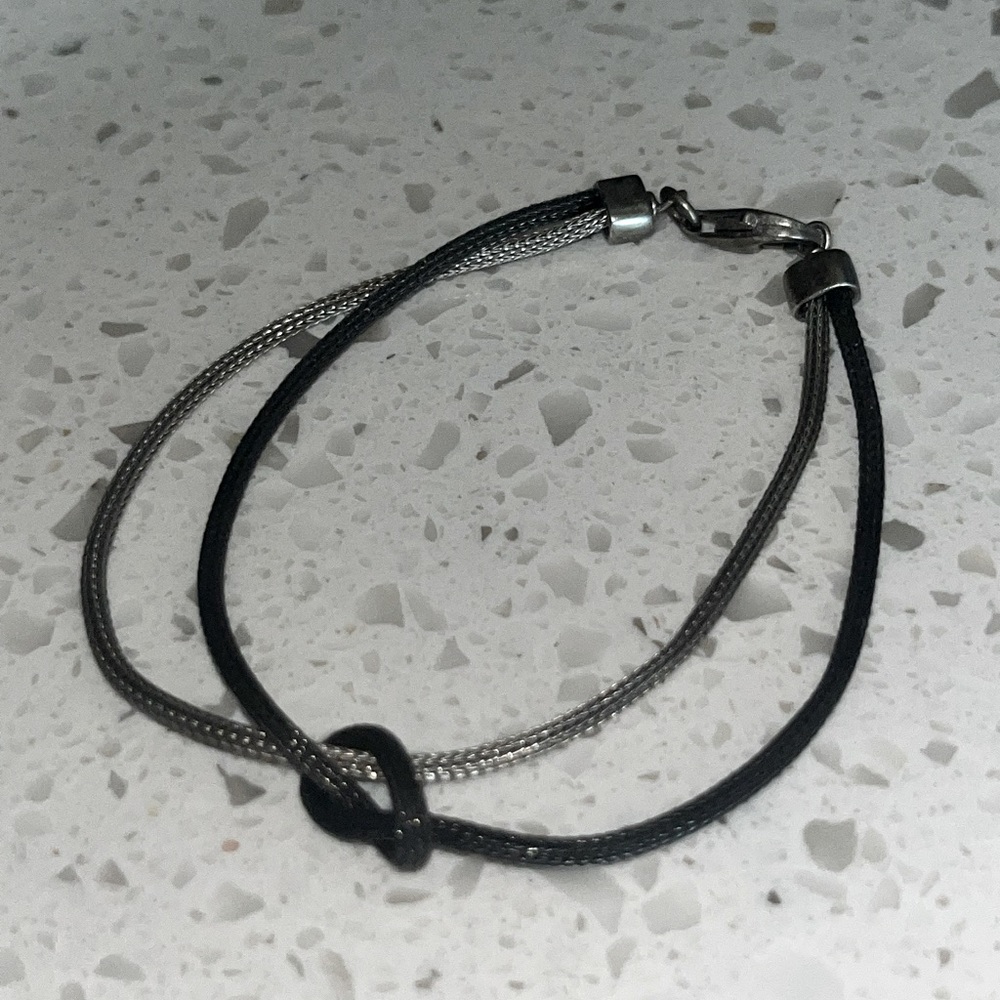 Knot bracelet